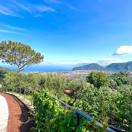 Fountain House Sorrento Apartment