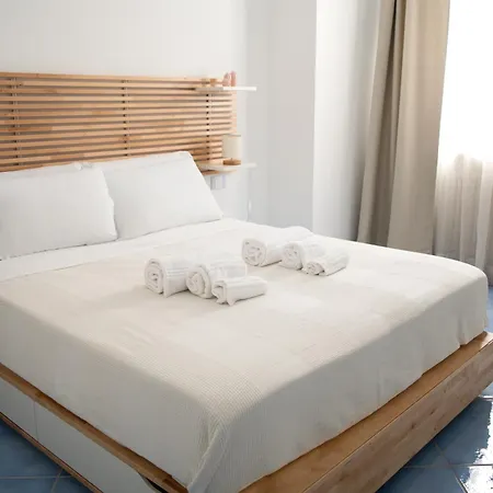 Fountain House Sorrento * سانتّانييلّو