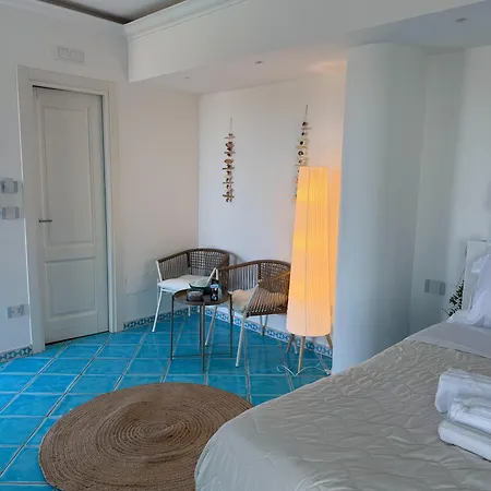 Fountain House Sorrento * سانتّانييلّو